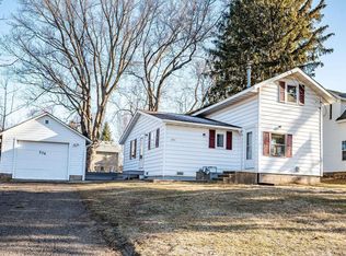 236 W Summit Ave, Ellsworth, WI 54011