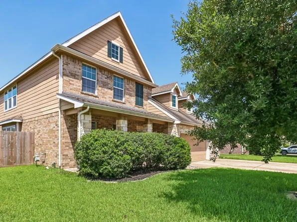 9619 Indian Trl, Mont Belvieu, TX 77523