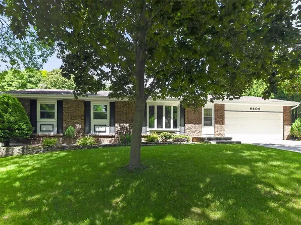 6806 Stratford Dr, Madison, WI 53719