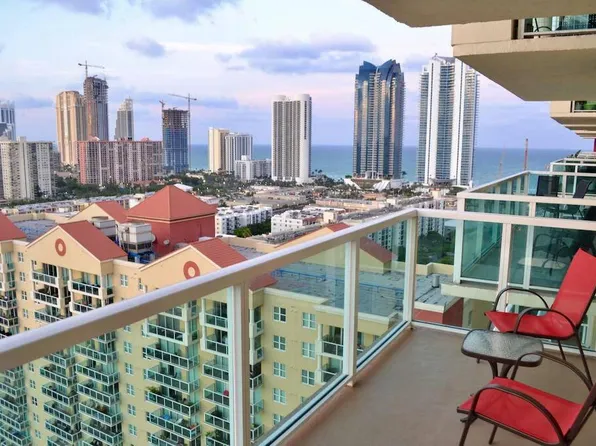 16909 N Bay Rd, North Miami Beach, FL