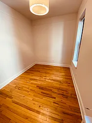 Rented by Metropolis Real Estate of Manhattan