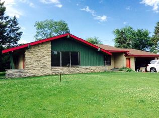 15323 W San Mateo Dr, New Berlin, WI 53151