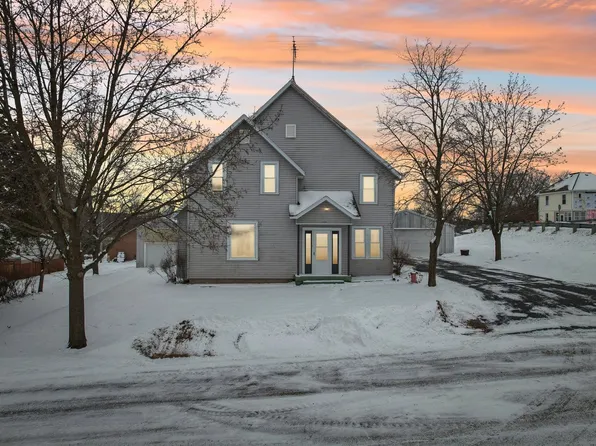 323 W Prospect St, Endeavor, WI 53930