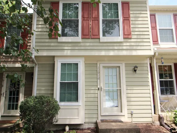 11916 Fieldthorn Ct, Reston, VA 20194
