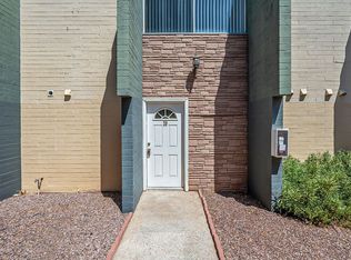2 bedroom 1.5 bathroom in the heart of Phoenix, Phoenix, AZ 85015