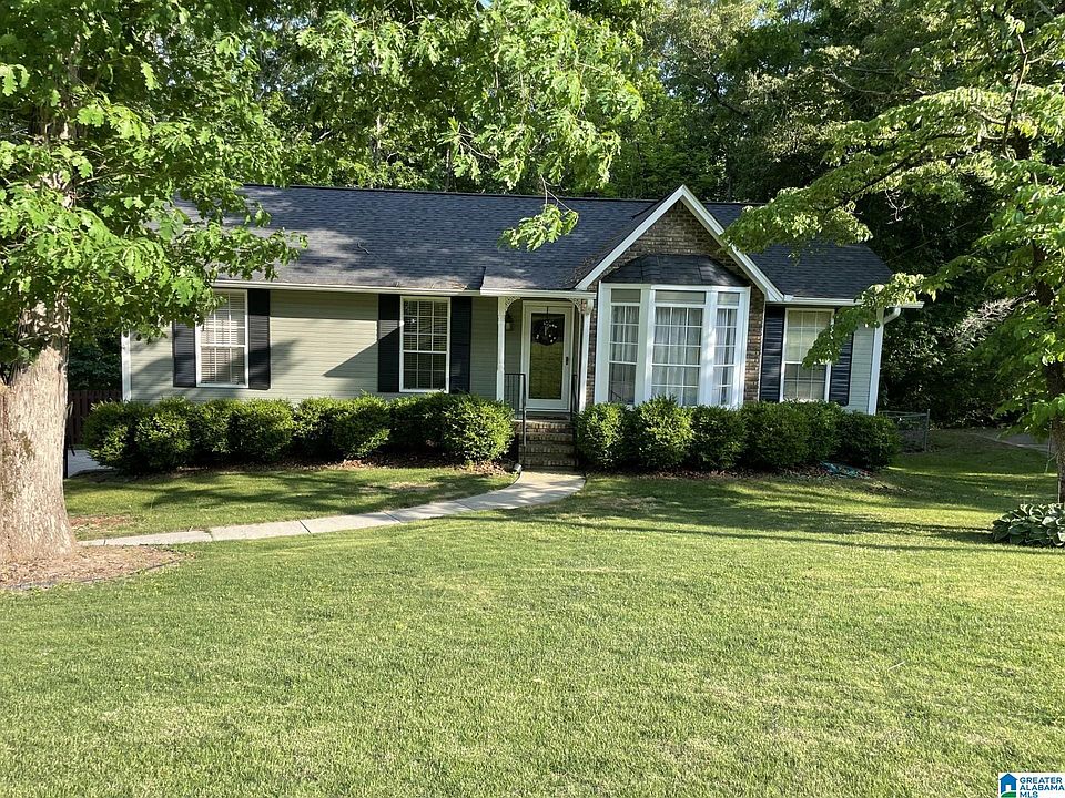 2nd image of 3443 Cedarbrook Cir