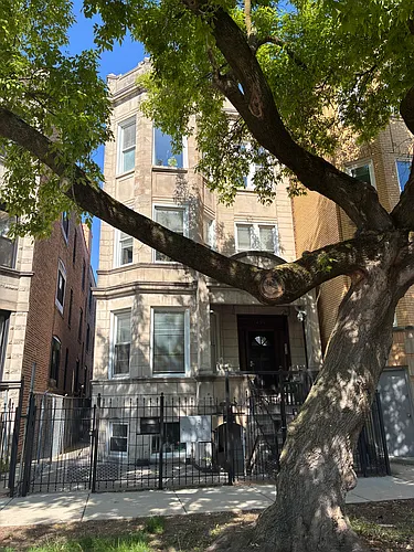 1452 N Fairfield Ave #1 Photo 1