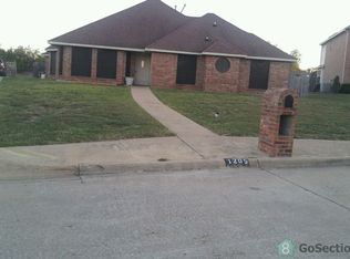 1205 Essex Dr, Desoto, TX 75115