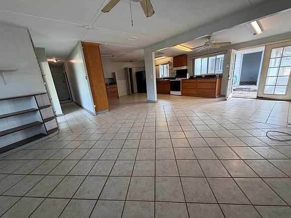3rd image of 121 S Lehua St