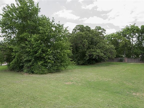 4th image of 1014 Sanctuary Ct