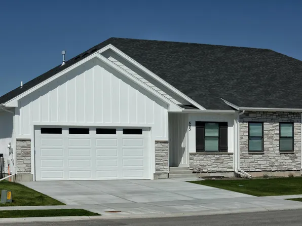 685 Silvermaple Dr, Idaho Falls, ID 83401