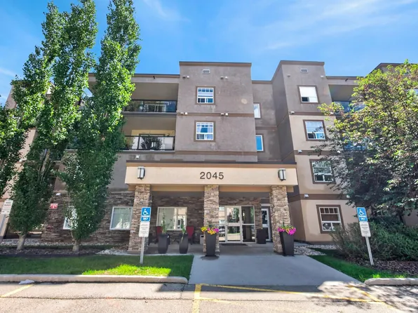 2045 Grantham Ct NW #215, Edmonton, AB T5T 3X6