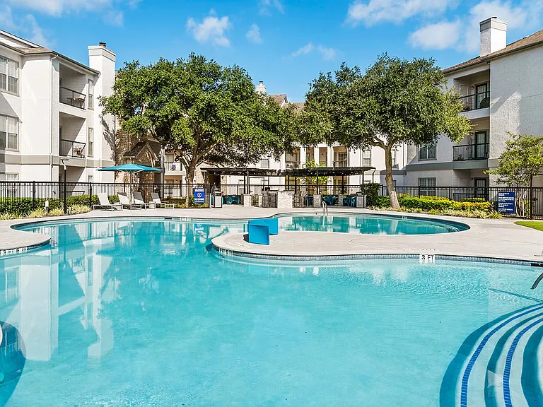 Cortland West Houston — Photo 4