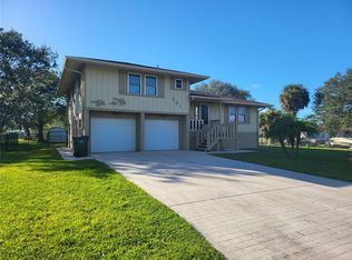 301 10th St SW, Ruskin, FL 33570