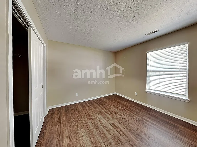 139 Trails End — Photo 14