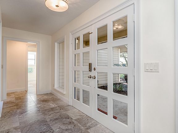 3rd image of 4810 Otter Creek Ln