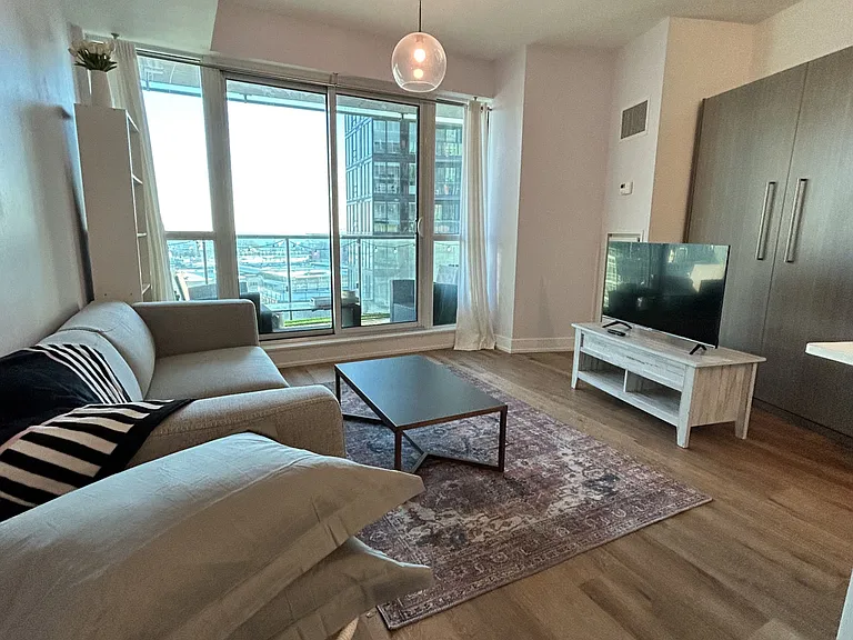 150 E Liberty St #1309 — Photo 13