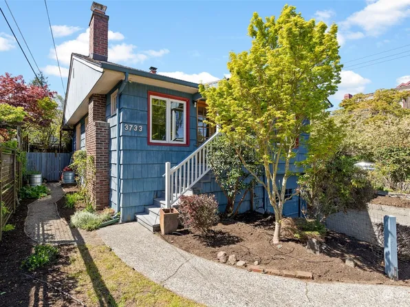 3733 N Corliss Avenue, Seattle, WA 98103