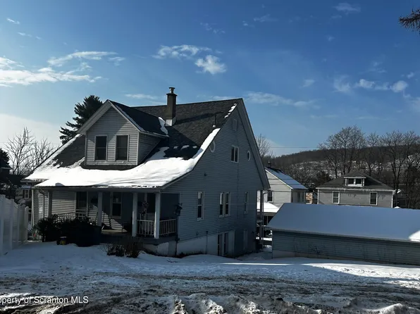 15 Reservoir St, Simpson, PA 18407