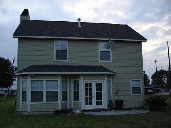 3rd image of 23935 Doris Dr