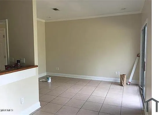 4 bed, 1300 sqft, $1,500 — Photo 3