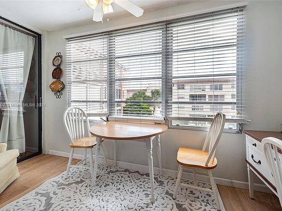 4th image of 2841 Somerset Dr APT 300