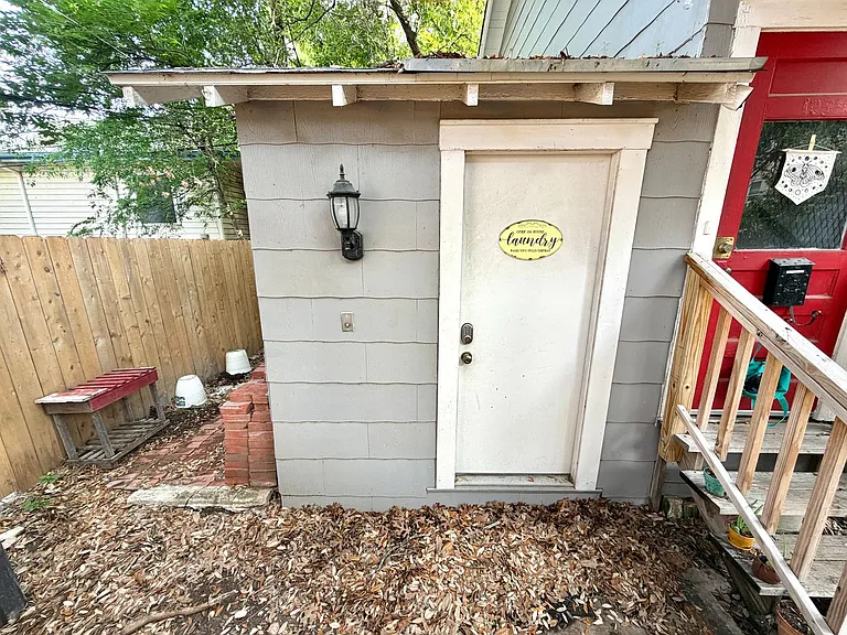 109 W Norwood Ct #3 — Photo 17