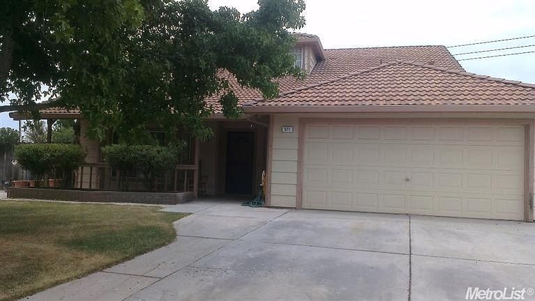 2nd image of 571 Maplewood Ct