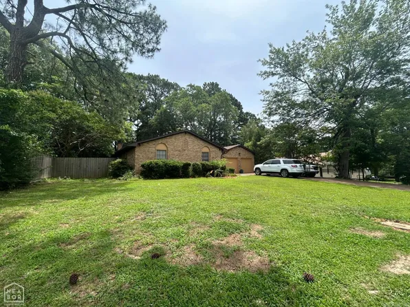 2104 Indian Trails St, Jonesboro, AR 72401