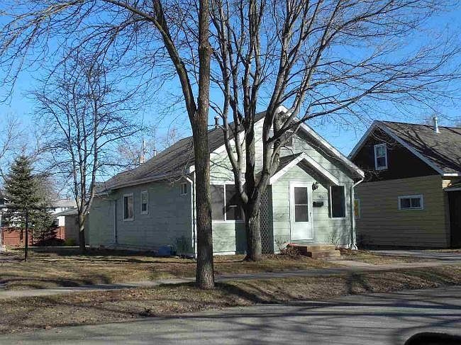 1st image of 1005 S 8th Ave
