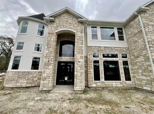 9756 Westview Dr, Houston, TX 77055