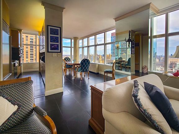 5th image of 160 W 66th St APT 40C