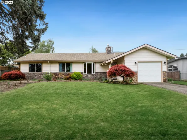 13746 NE Brazee Ct, Portland, OR 97230