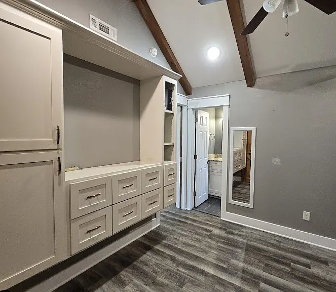 2307 Beth Ln — Photo 8