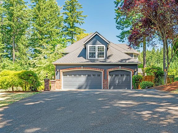 2nd image of 17265 SW Rider Ln