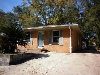 1st image of 608 32nd St