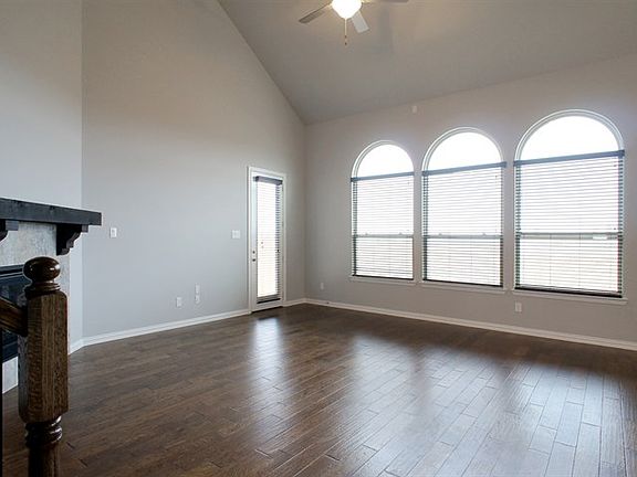 4th image of 1720 Hickory Chase Cir