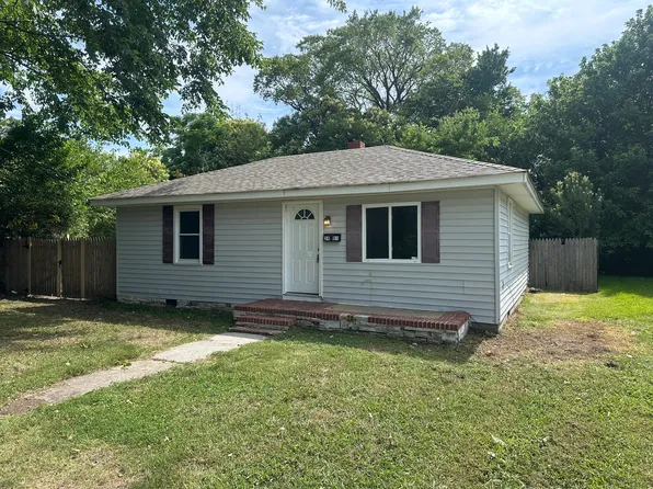 2401 Acorn St, Portsmouth, VA 23704