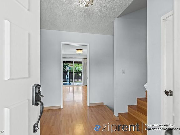 4th image of 2804 Glen Donegal Dr