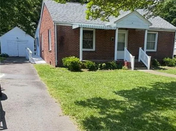 311 Johnsie Billie Harris St, Eden, NC 27288