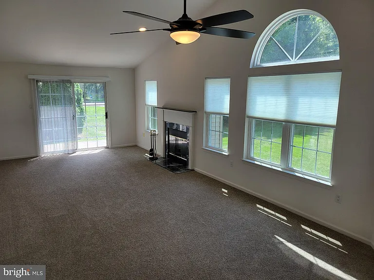 5603 Constitution Ct — Photo 5