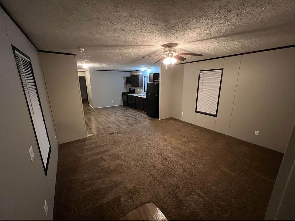 1st image of 323 Huntington #6