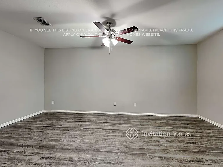 112 Abelia Dr — Photo 5