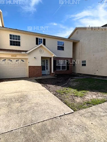 2031-3 W Hawthorne Dr Photo 1