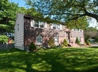 109 Rogers Dr, Stoughton, MA 02072