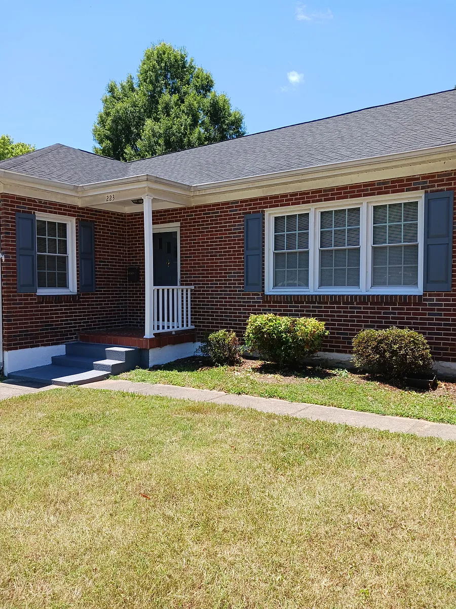 Building Photo - 223 Arnett Blvd