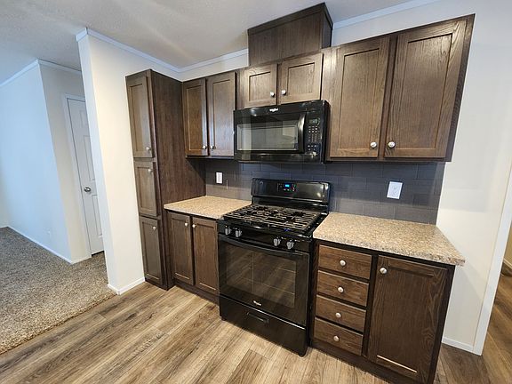 4th image of 3732 Pinoak St
