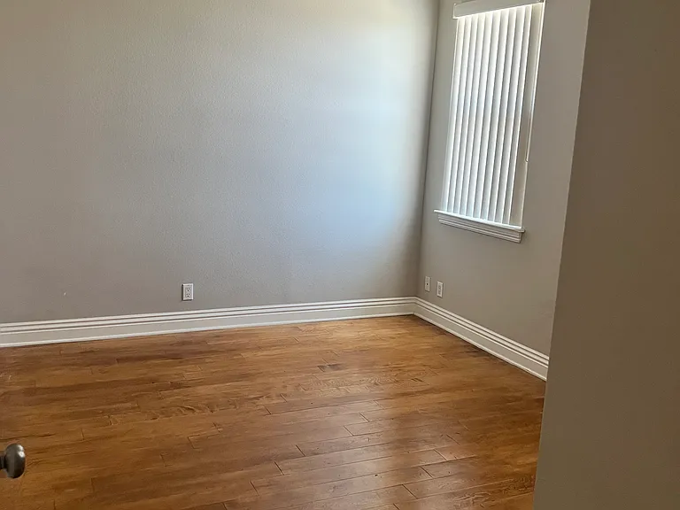 12488 Orgren Ct — Photo 4