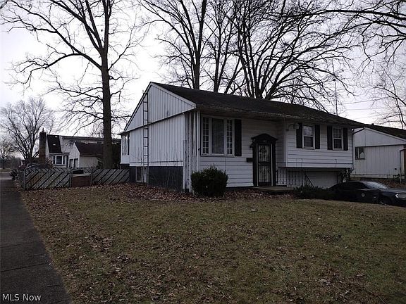 2nd image of 3107 Clearwater St NW