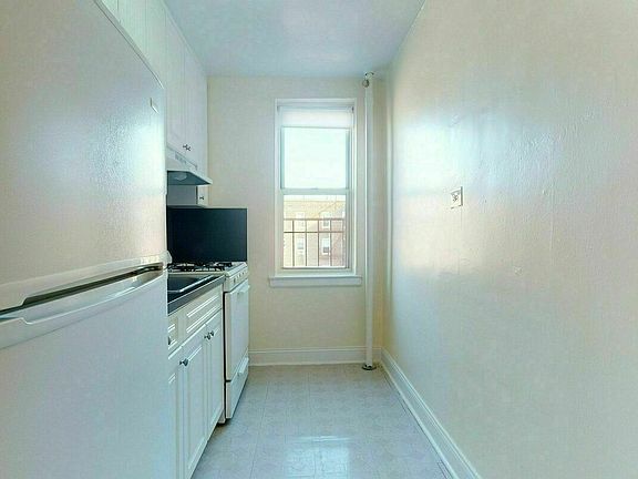 3rd image of 8841 20th Ave #6DD